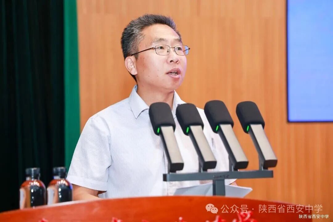 吕铎副校长.jpg