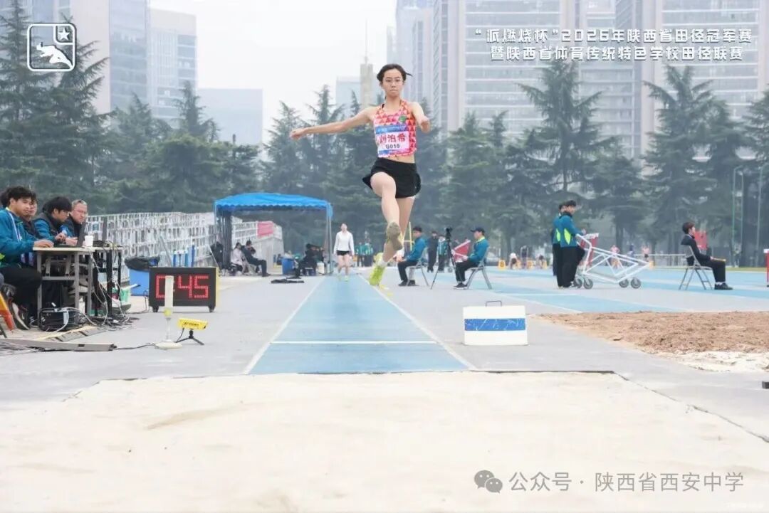 刘泊希.jpg
