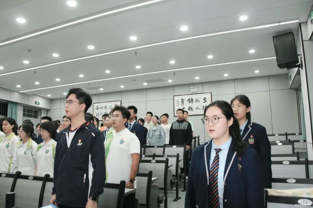 0FEA8777167F05CD2261F7AA0EC3A19D.jpg