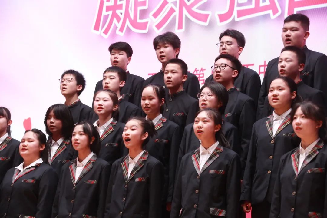 高一1班杨欣睿,高一3班杨和霖,初一7班付紫萱,初一8班李晴朗荣获最佳