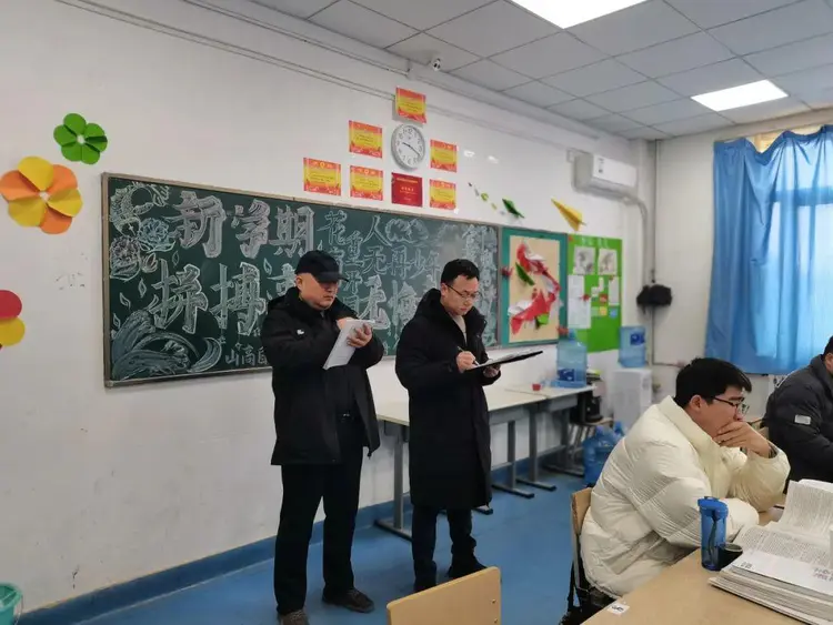 西安市灞桥区教师进修学校教研员莅临西安思源中学指导