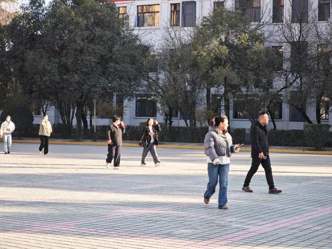 家校同心聚合力，携手共育待花开 | 西安博迪学校高二年级期中家长会圆满举行